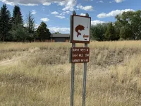 Ennis, MT: Conveniently located vacation cabin