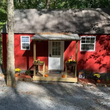 Critter Cottage at Coops Creek Cabins