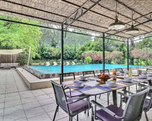 X1f33f;Superb Maison de Maître in Provence with XXL Infinity Pool and BicyclesX1f33f; Hotels in Beaucaire
