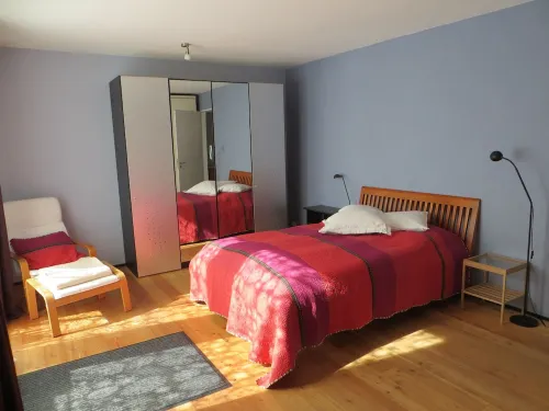 Nice apartment with garden and garage space