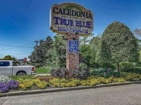 Pawley's Peace 2 miles to Beach Balcony View of 1st Hole 2BR2B