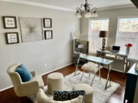 The Catbird Hideaway - Your peaceful and serene home in the Houston, Tx area.