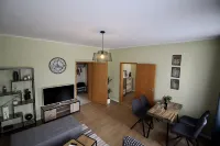 New! Stylish city apartment *Netflix,parking lot,close to BHF* Hotel a Cottbus