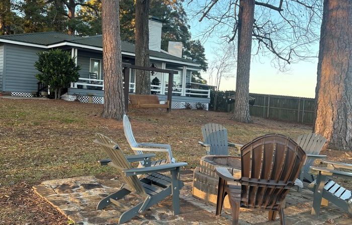 Lakeside Retreat