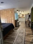 Newly renovated Studio Apartment with gorgeous Muskegon River views. Hardy Dam.