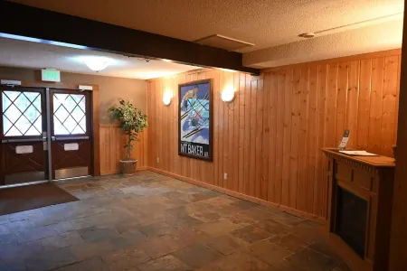 INN the Mountains Mt Baker • Ski•Hike•Pets • Glacier