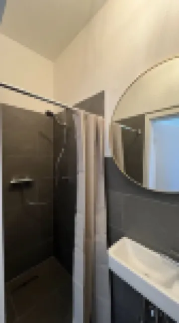 Design apartment store window very centrally located - Huoneistot
