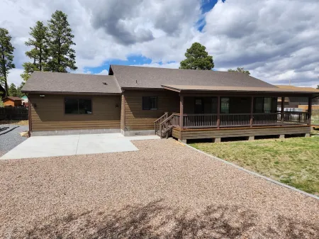 Air Hockey, Family Friendly, Fire pit, Sleeps 18