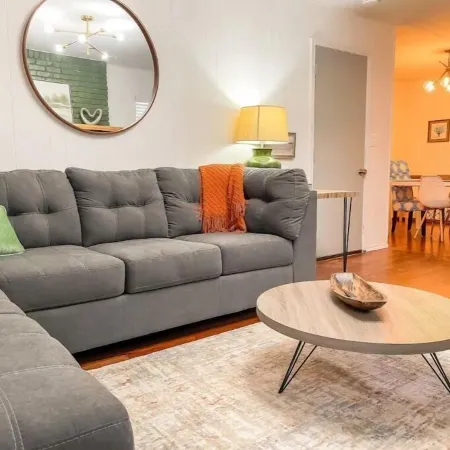 Lovely Home! Great Location! The Nature House