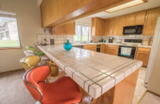 The Club House @ Pine Mountain Lake/ Yosemite 格羅夫蘭酒店