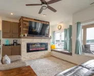 Stunning Main channel views, centrally located ,Newly remodelled , 2 bed, 2 bath