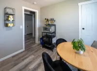 Stay on Spring #6 • 2Br Hotel-Style Apt • Downtown