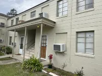 Historic Renovated Studio Apt w kitchen 2ndFl