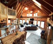 Ski-in Ski-Out Log Home - Right on Headin' Home Ski Run/Bike Tr w/ Hot Tub