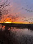 Lake house with a view! Overlooks Warsaw and Lake of the Ozarks, Sleeps 4