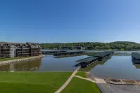 Condo, 4 Bedrooms + Loft, 3 Baths; Sleeps 8