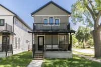 Burnett Cottage OG Cedar Rapids Downtown