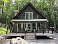 Cozy 3 Bedroom Chalet with Hot Tub - Hytter