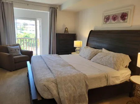 Getaway Villa in a Carlsbad Resort - Golf, Spa, Pool. Near beaches. Отели рядом с Аэропорт Эль-Паломар