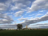 Charmingly renovated historic Canal House on C&O along Potomac close to Antietam