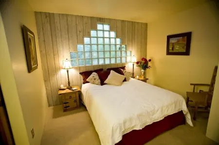 Peace and Serenity Near Red Rock Crossing and the Creek Отели рядом с достопримечательностью «Катедрал Рок»