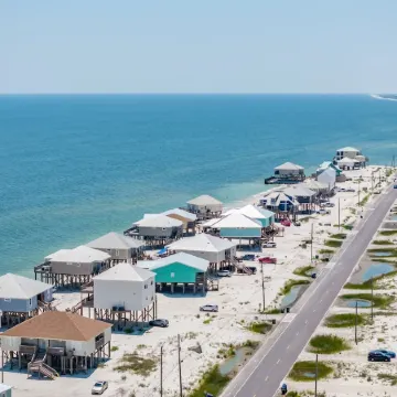 Luxury Beachfront Oasis with Hot Tub, Pet Friendly, Hammock, Swings, Loaded