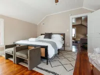 Elegant 3BR in the Heart of Historic Ste Genevieve Hotels in Ste. Genevieve Township