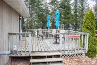 Charming and Cozy, 3-Season, Fence Lake Cottage with Beautiful Sunset View - Balkoner