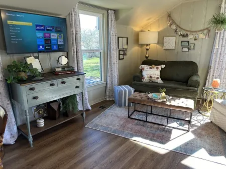 The Compass Loft Studio near TSU with EV Charger