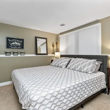Wintergreen Condo -Steps to Ski and restaurants