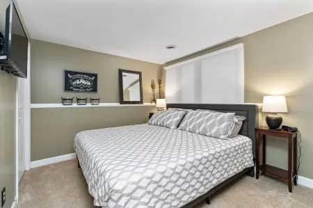 Wintergreen Condo -Steps to Ski and restaurants