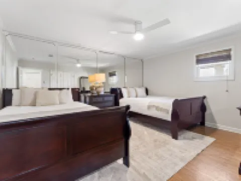 Beautiful False River Home on water w/ Dock Hotels in Pointe Coupee Parish