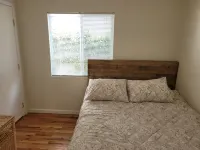 One Bedroom Apartment with Private Entrance Hotels near Walgreens