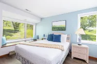 Cozy and Updated Home only 5 minutes to Eagle Ridge and 15 minutes to Downtown