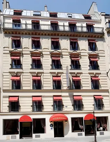 โรงแรมดุกส์ เดอ บูกอร์เน