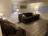 Home in Springfield with large yard and driveway Hotels in Springfield