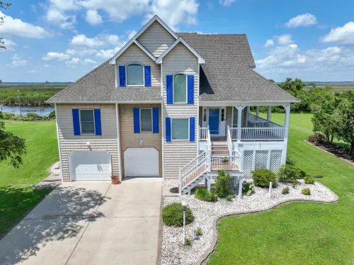 Secluded Waterfront Hideaway- Pet Friendly-Close to OBX and Duck Hunting