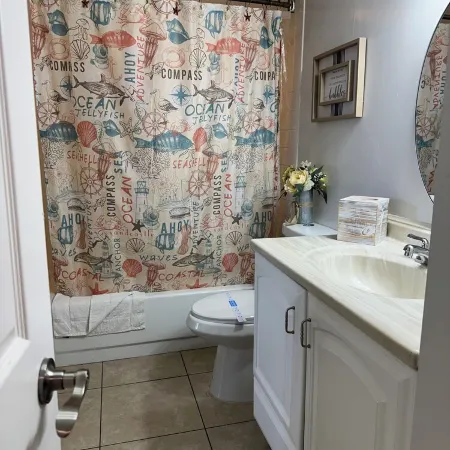 Your Happy Place - gorgeous 2 bed 2 bath oceanfront suite with full kitchen