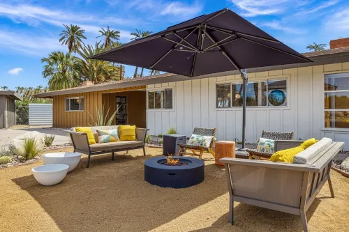 The Long Ranch - Sprawling 1 acre Horse Park Hideaway