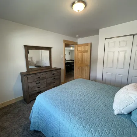 Yellowstone Retreat Rentals UD: two blocks from Yellowstone!