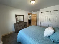 Yellowstone Retreat Rentals UD: two blocks from Yellowstone! - 4-نجوم