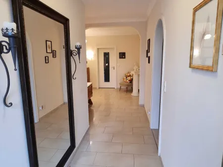 Vacation Apartment for Families with Playroom and Terrace, Near Leisure Park