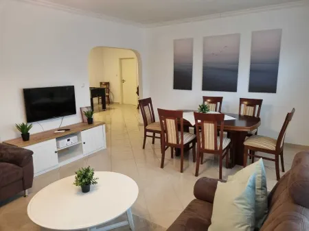 Vacation Apartment for Families with Playroom and Terrace, Near Leisure Park