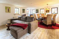 Ferienhaus Sissi mit Whirlpool, Sauna u Sehr Ruhig