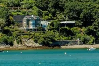 EXCLUSIVE HOUSE PRIVATE BEACH SEA FRONT SLEEPS 13 AMAZING VIEWS
