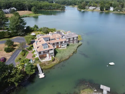 Unique Waterfront Condo at the Boatyard! Hotels in Kennebunk