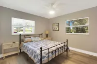 Ocala Oasis 4BR w/Pool/Cabana/GameRoom/MiniGolf