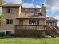 Hot Tub Ski Gulf Luxury in Poconos Amenity Filled  Community!