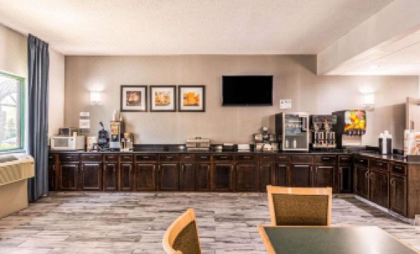 Garner Hotel CORNELIUS LAKE NORMAN by IHG