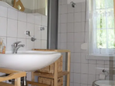 Vacation home close to the beach for 2 to 3 people on a large plot, quiet location. Hotels in Ahrenshoop